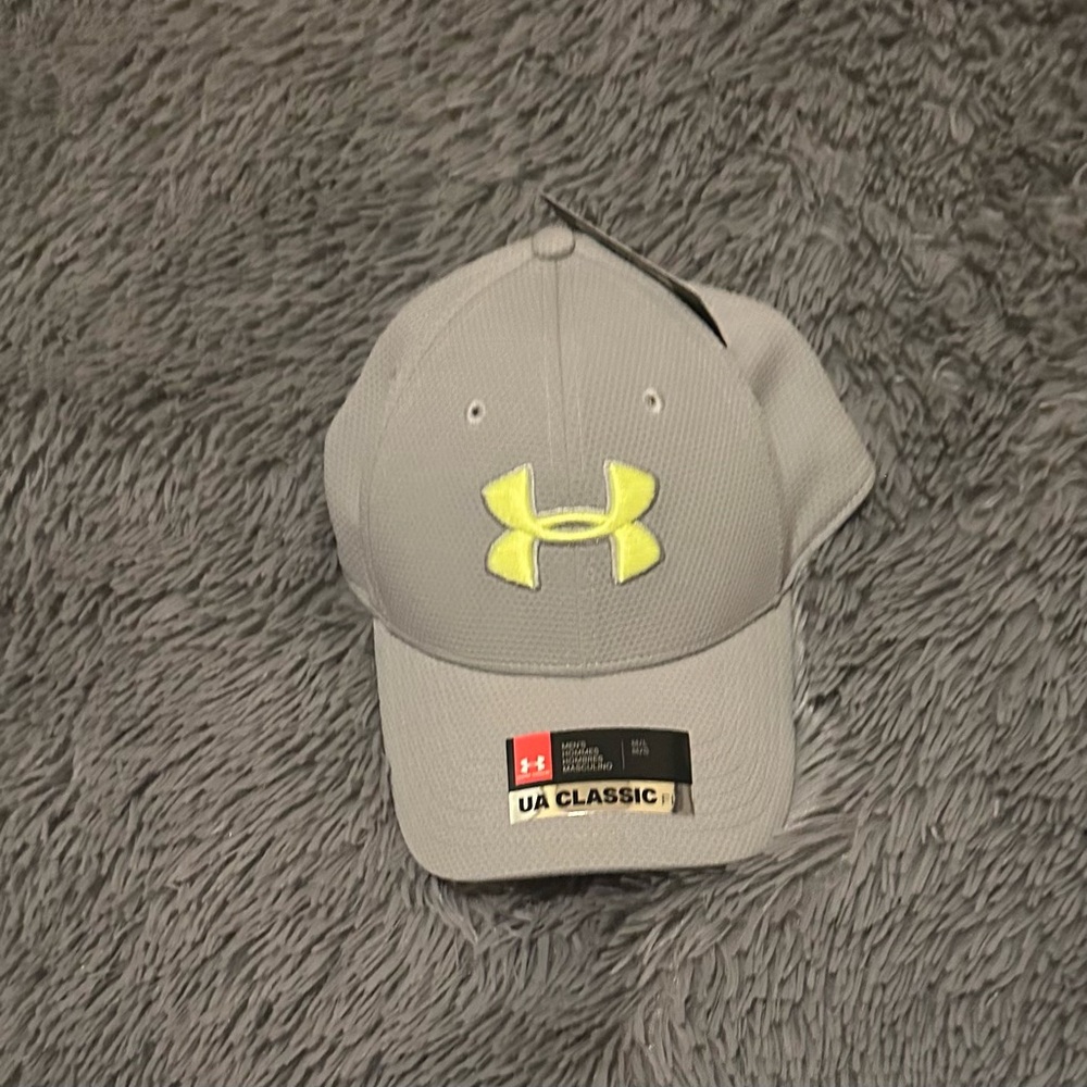 Men’s Under Armour cap